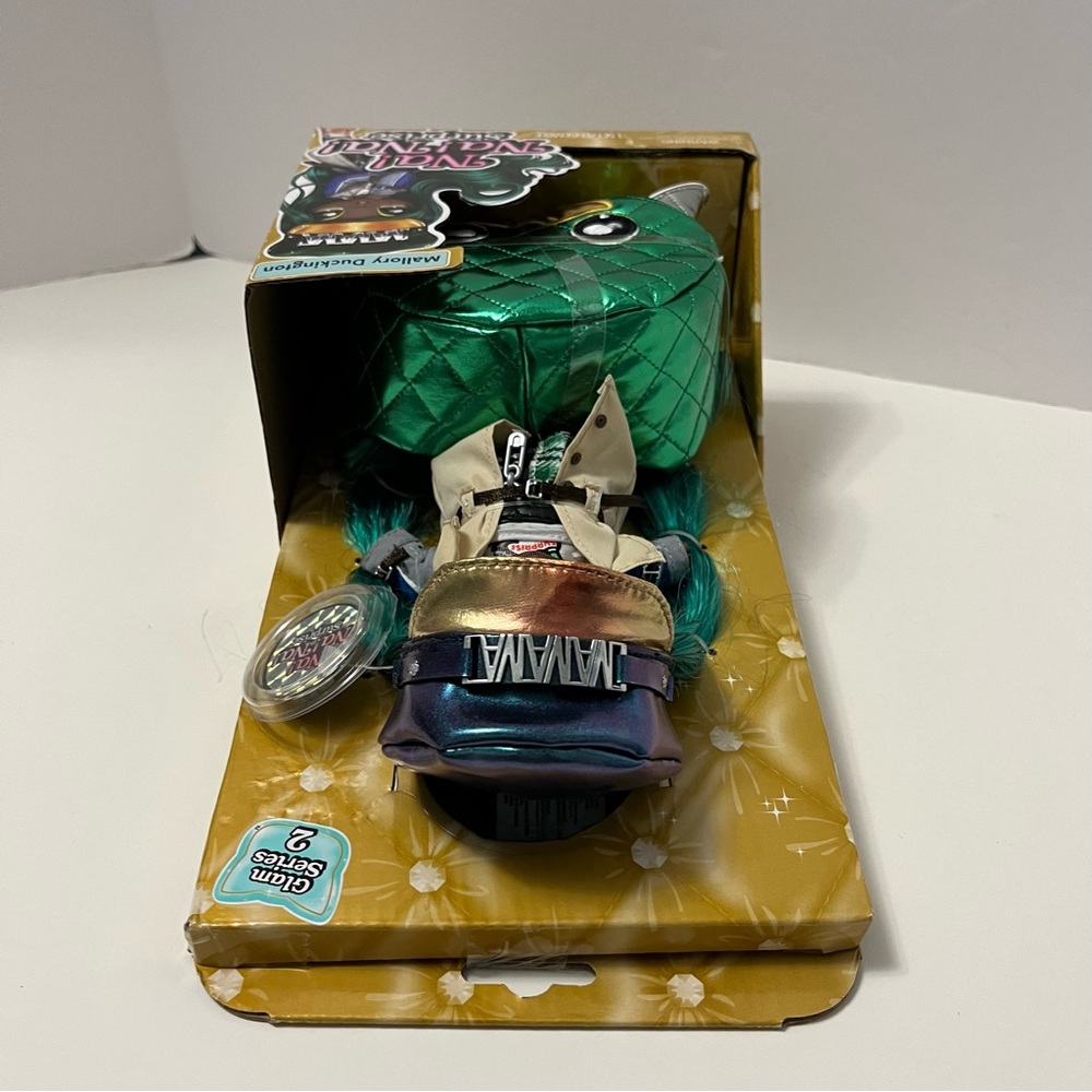 NA! NA! NA! SURPRISE doll Mallory Duckington glam series 2 NRFB NWT toy - Picture 8 of 9